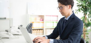 「東証一部上場の半導体製造会社」で働く「営業職」の仕事内容・給料レポ