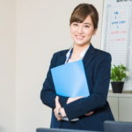 「東証一部上場の包装資材会社」で働く「事務職」の仕事内容・給料レポート