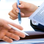 「生命保険会社」で働く「保険外交員」の仕事内容・給料レポート