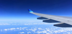 「東証一部上場企業の航空会社」で働く「客室乗務員」の仕事内容・給料レポ