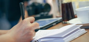 「航空会社」で働く「予約手配業務」の仕事内容・給料レポート