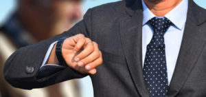 「インターネットサービス会社」の「営業・総務職」の仕事内容・給料レポート