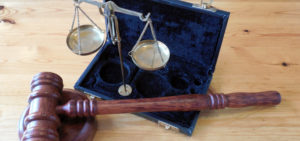 「法律事務所」の「事務職」の仕事内容・給料レポート