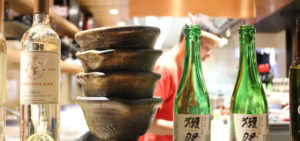 「個人経営の居酒屋」の「接客兼厨房スタッフ」の仕事内容・給料レポート