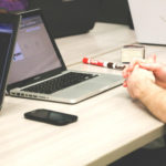 「インターネット関連会社」の「営業職」の仕事内容・給料レポート